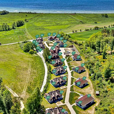 Huus Waterkant 18 Klein Stresow Ruegen By Ruyastay Casa vacanze