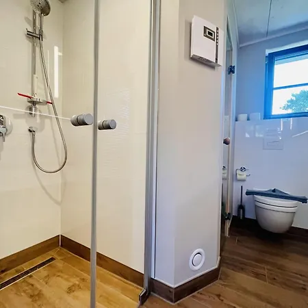 Casa vacanze Huus Waterkant 18 Klein Stresow Ruegen By Ruyastay Putbus