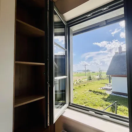 Huus Waterkant 18 Klein Stresow Ruegen By Ruyastay Putbus