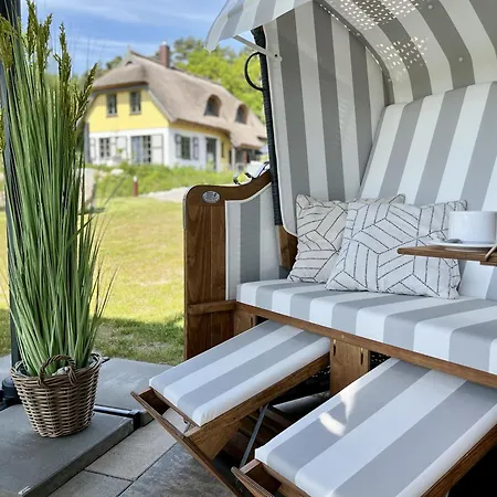 Huus Waterkant 18 Klein Stresow Ruegen By Ruyastay Holiday home