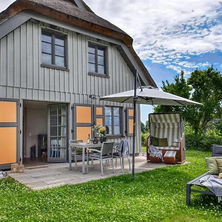 Casa vacanze Huus Waterkant 18 Klein Stresow Ruegen By Ruyastay Putbus